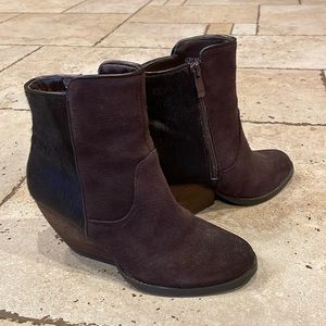 Very Volatile wedge booties